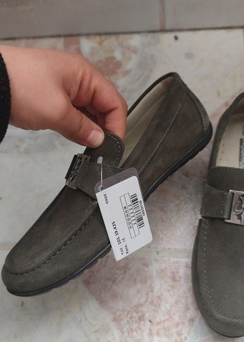 Gri Süet Tokalı - Görsel 3