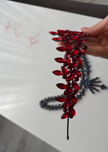 Koyu Kırmızı Parlak Cam Taşlı Saç Aksesuarı - Görsel 2