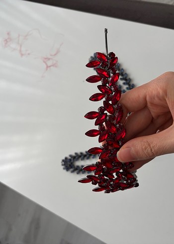 Koyu Kırmızı Parlak Cam Taşlı Saç Aksesuarı - Görsel 3