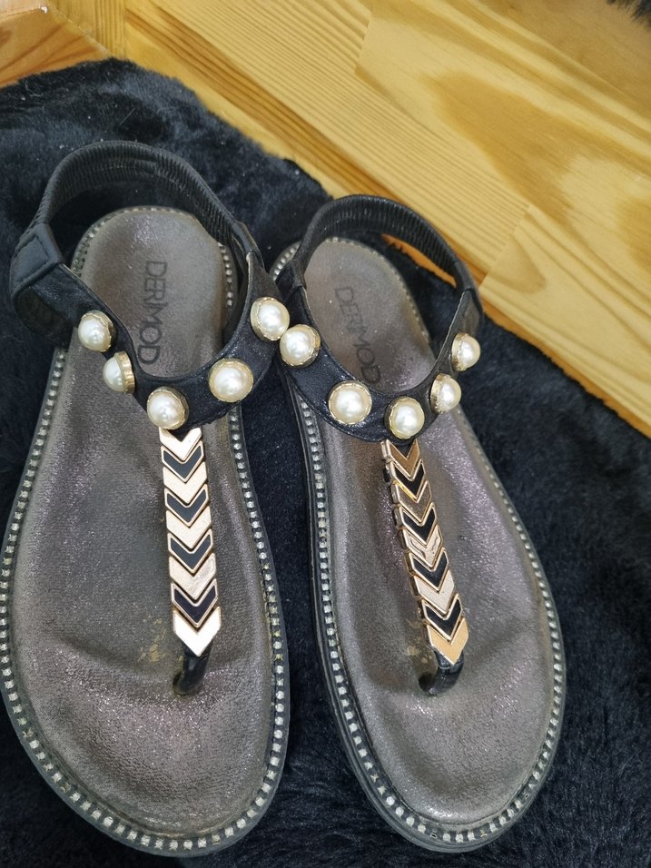 Boncuklu Siyah Yılan Desenli Kadın Sandalet - Görsel 2