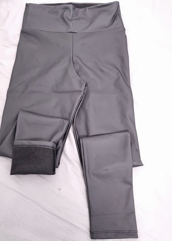 Kadın deri  Tayt rengi siyah resimde açık çıkmış koyu siyah - Görsel 2