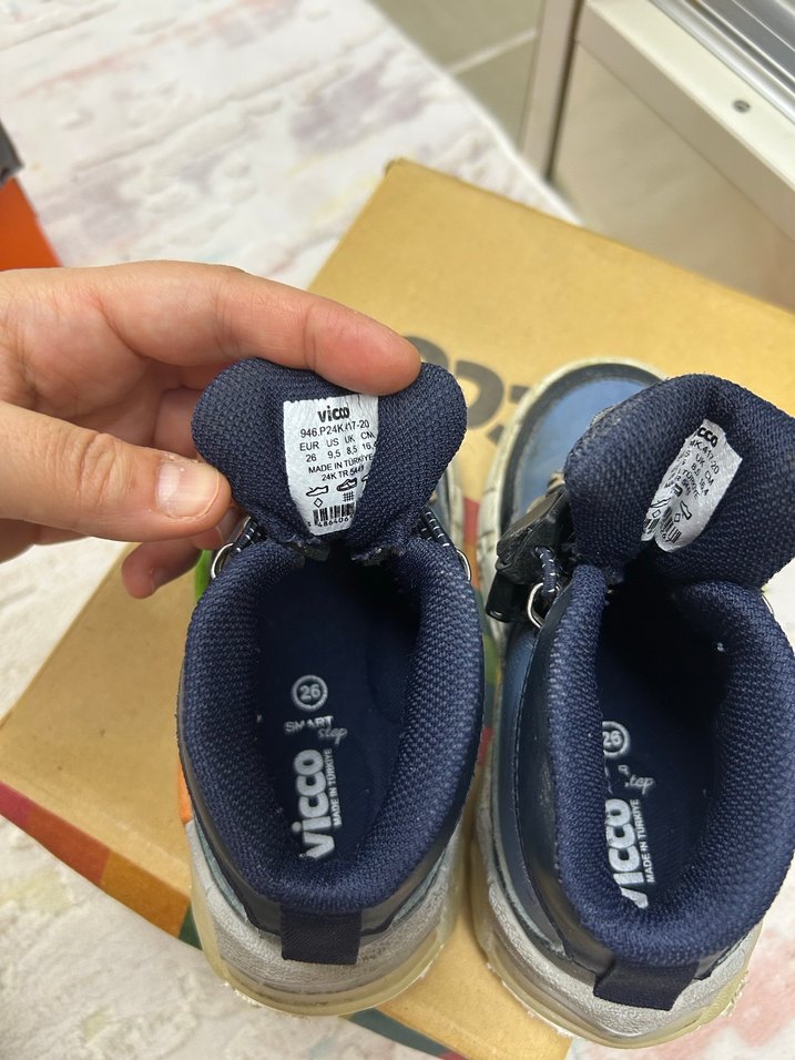 Vicco ışıklı çocuk bot - Görsel 3