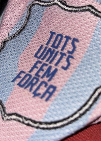 Barcelona 11-12 İç Saha Forması (ORİJİNAL) - Görsel 7