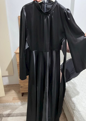 Siyah uzun elbise ipek kumaştır 1 kere tek giyilmiştir - Görsel 2