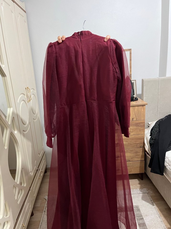 Abiyemiz yenidir 1 kere giyilmiştir kemerde dahil - Görsel 3