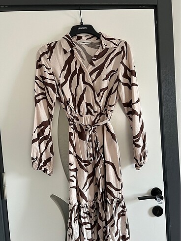 LC Waikiki Desenli elbise