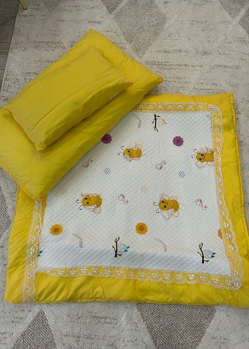 Sarı Renkli Nakışlı Çocuk Uyku Seti - Görsel 3