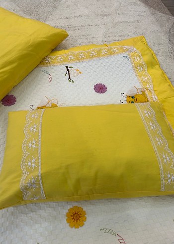 Sarı Renkli Nakışlı Çocuk Uyku Seti - Görsel 4
