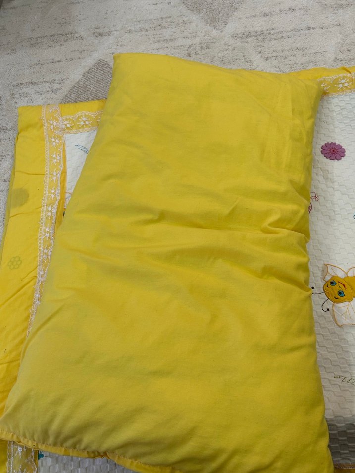 Sarı Renkli Nakışlı Çocuk Uyku Seti - Görsel 5