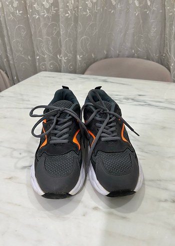 39 Beden LCW spor ayakkabı
