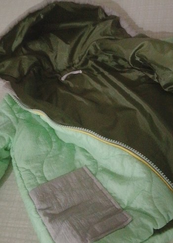 erkek Çocuk Kapüşonlu Yeşil Mont - Görsel 2