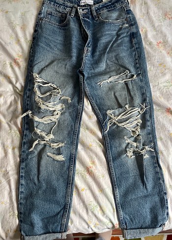 Kadın Mavi Yırtık Detaylı Mom Jean - Görsel 2