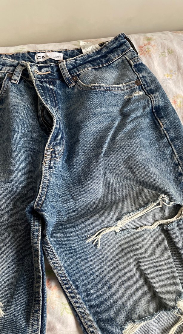 Kadın Mavi Yırtık Detaylı Mom Jean - Görsel 4