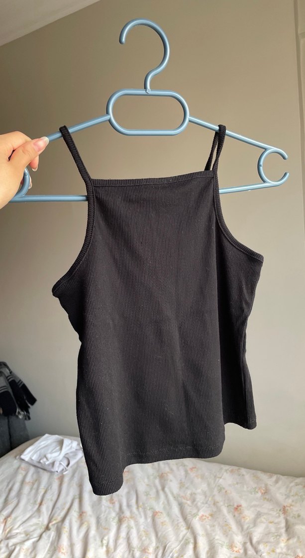 Siyah İnce Askılı Kadın Atlet - Görsel 4