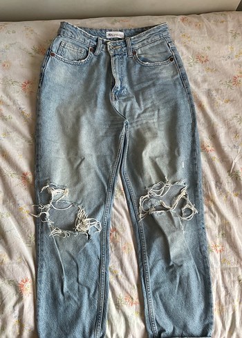 Yüksel Bel Yırtık Detaylı Mom Jean - Görsel 2