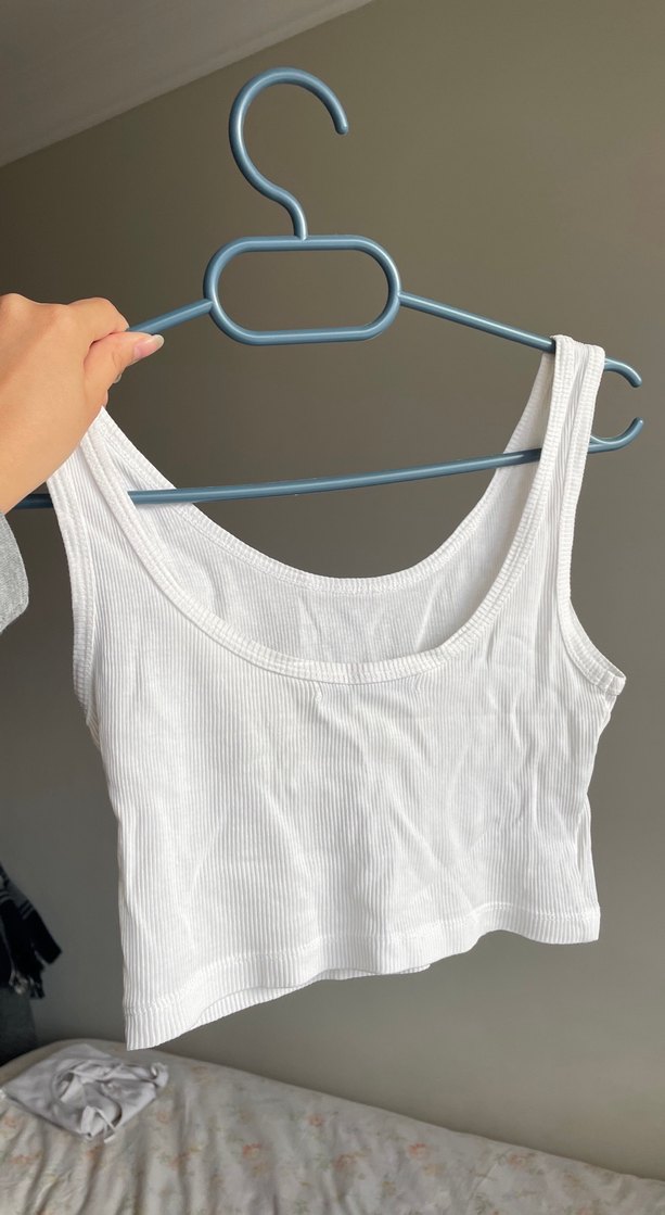 Beyaz Askılı Crop - Görsel 3