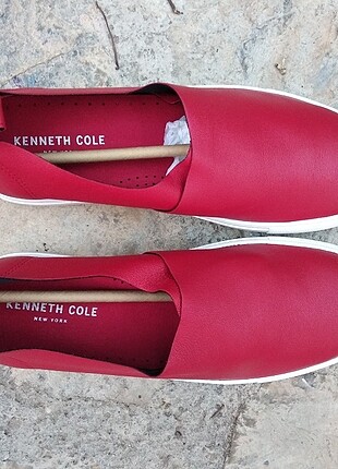 Kenneth Cole kırmızı slip on ayakkabi