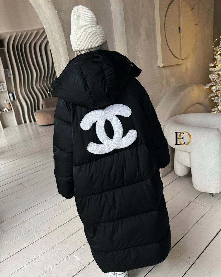 Chanel Siyah Kapüşonlu Midi Puff Mont - Görsel 2