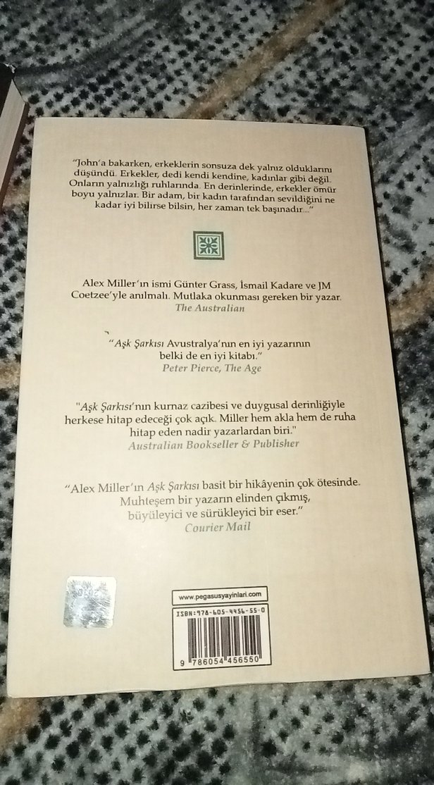 Aşk Şarkısı - Alex Miller - Görsel 2