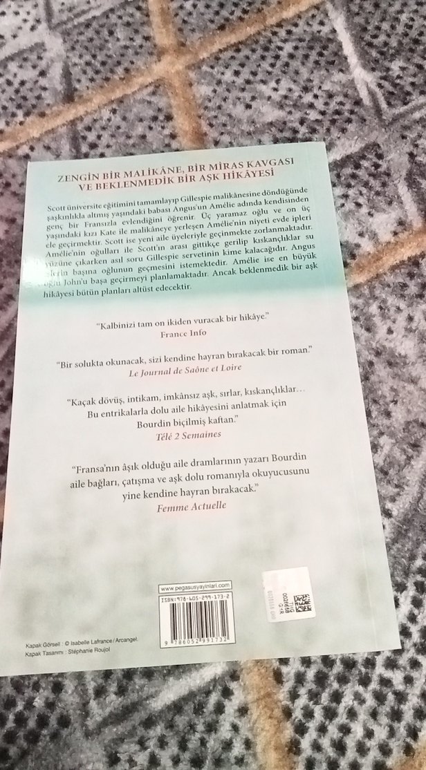 Su ve Ateş - Françoise Bourdin - Görsel 2