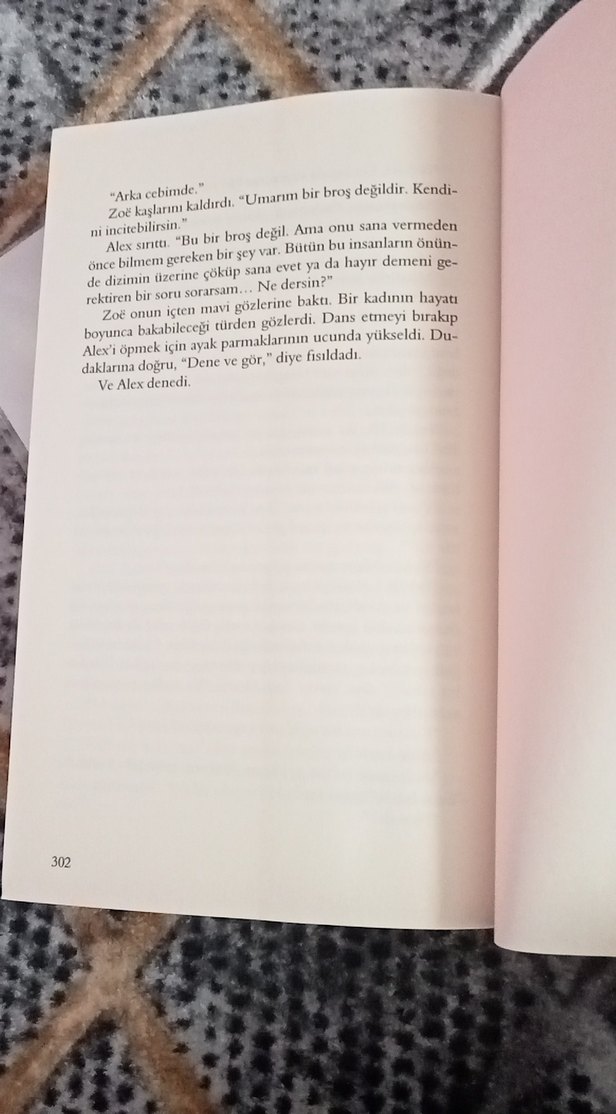 Lisa Kleypas - Suya Yazılan Hayaller - Görsel 3