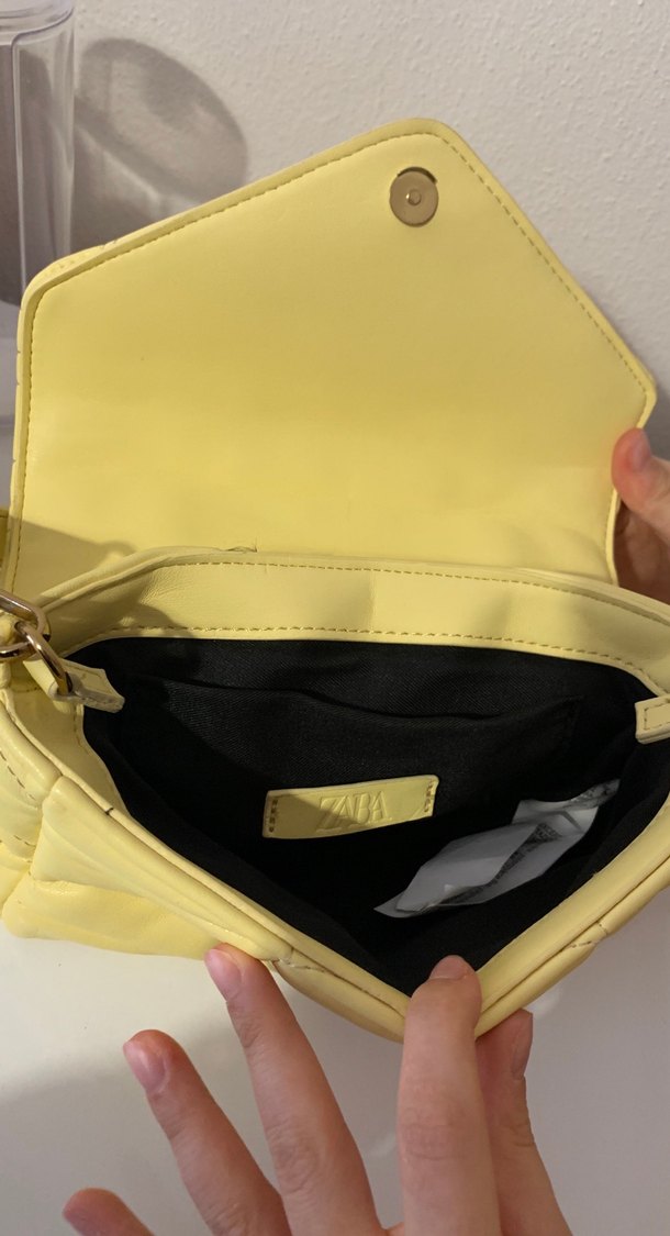 Sarı Zincir Detaylı Kadın Deri Çanta - Görsel 3