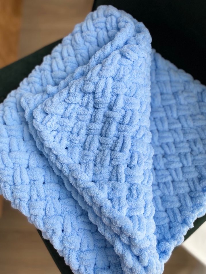 Pastel Mavi Örgü Çocuk Battaniyesi - Görsel 3