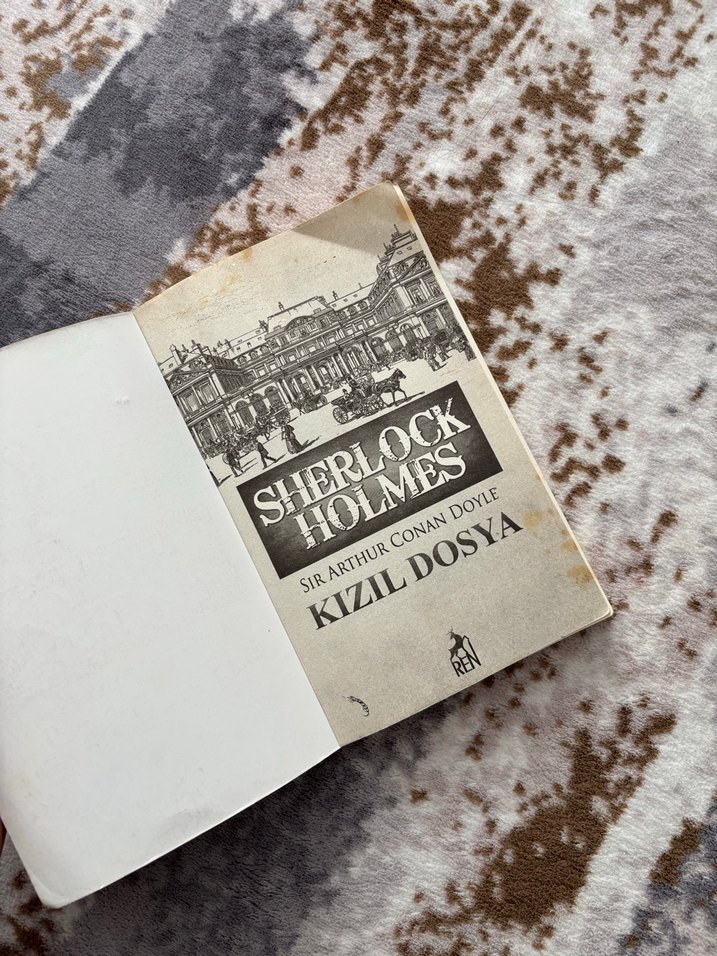 Sherlock Holmes Kızıl Dosya Roman - Görsel 2