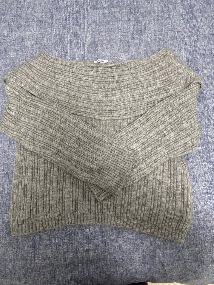 Gri Triko Kadın Kayık Yaka Kazak - Görsel 2