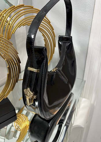 Parlak Siyah Deri Kadın Çanta - Görsel 4