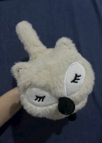 Beyaz Peluş Kulaklık - Görsel 2