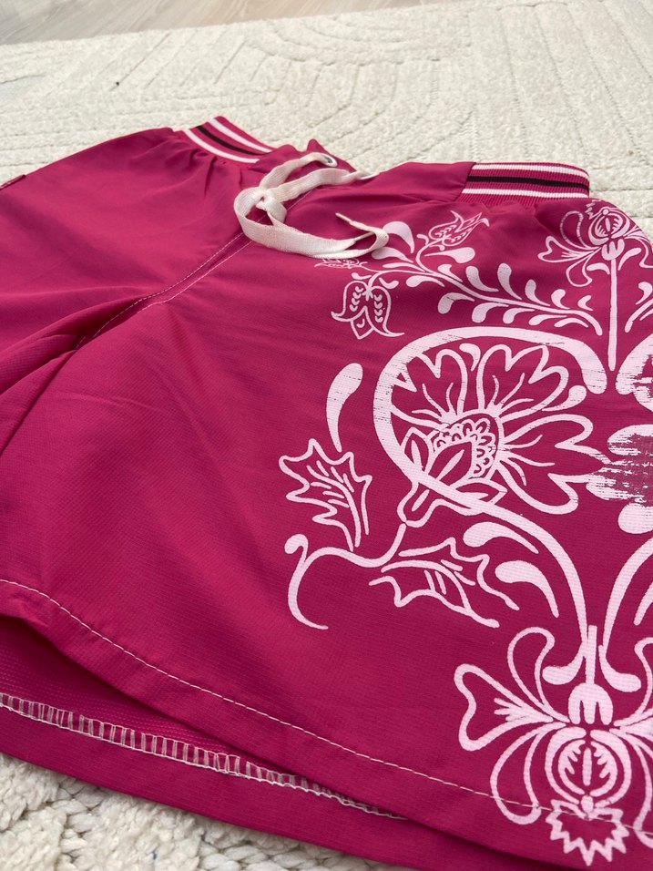 Detaylı Renkli Mini Şort - Görsel 2