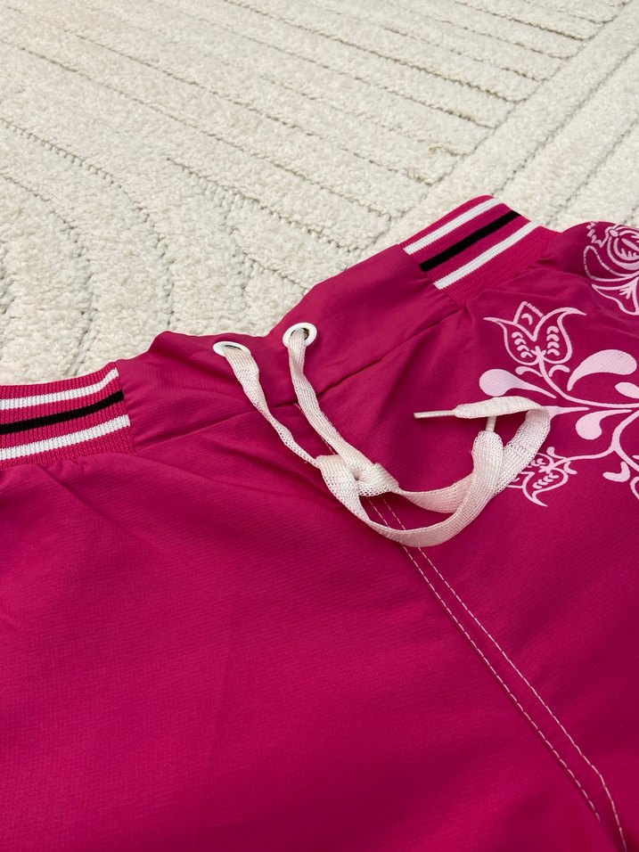 Detaylı Renkli Mini Şort - Görsel 3