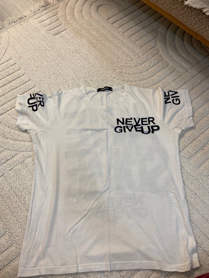 Beyaz Baskılı Erkek Tişörtü - Görsel 2