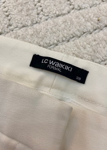 Kadın Beyaz Midi Kumaş Pantolon - Görsel 3