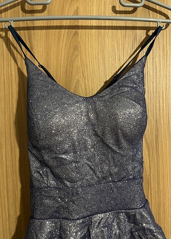 Gri- mavi yansımalı kısa Fırfırlı simli  Elbise - Görsel 3