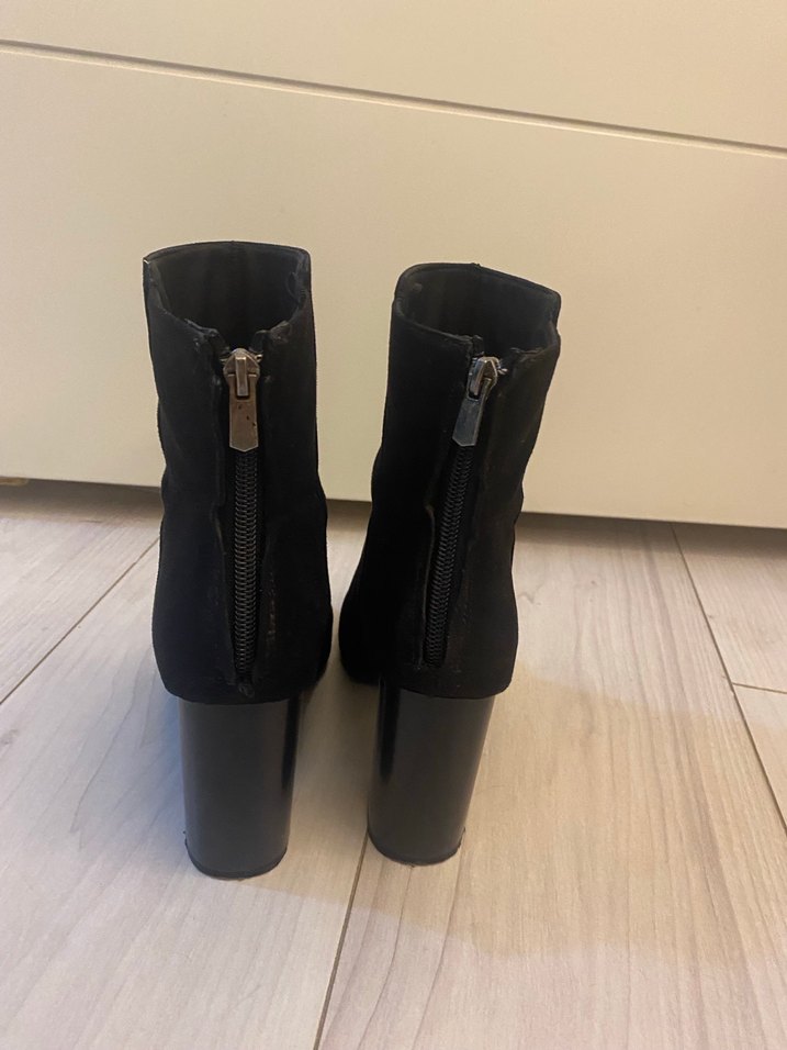 Siyah Süet  Topuklu Bot - Görsel 3