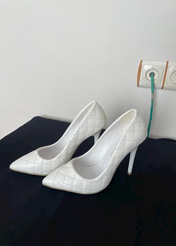 Beyaz Kadın Stiletto Ayakkabı - Görsel 4