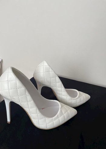 Beyaz Kadın Stiletto Ayakkabı - Görsel 3