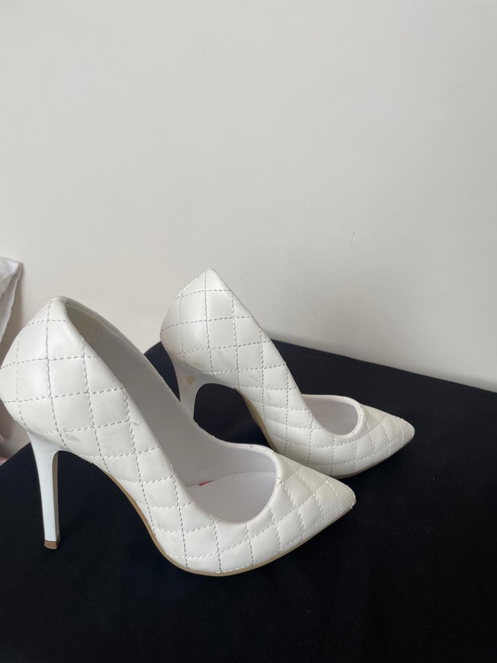 Beyaz Kadın Stiletto Ayakkabı - Görsel 3