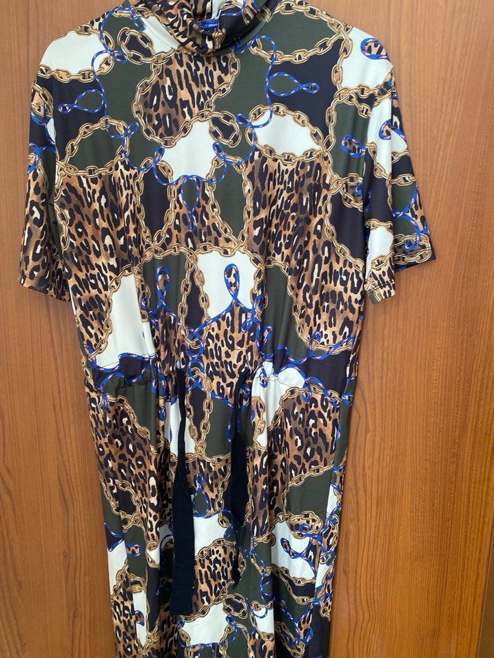 Desenli. Belden büzgülü kısa kol elbise - Görsel 2