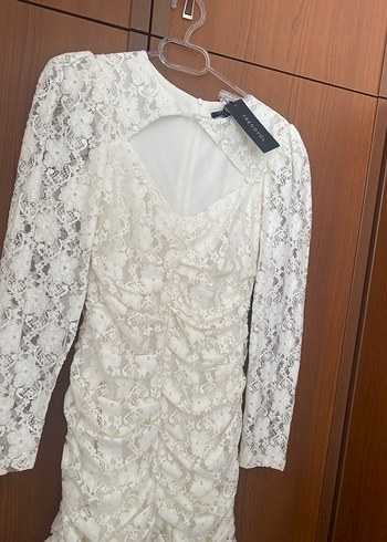 Dantel Detaylı Beyaz Midi Abiye Elbise - Görsel 4