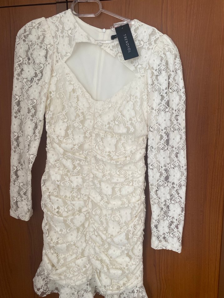 Dantel Detaylı Beyaz Midi Abiye Elbise - Görsel 2