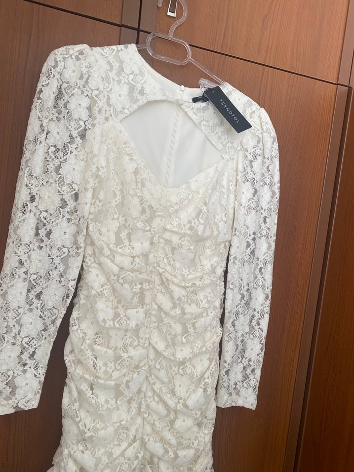 Dantel Detaylı Beyaz Midi Abiye Elbise - Görsel 4