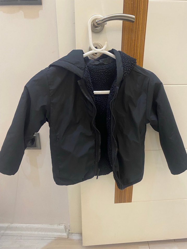 4-5 Yaş  Siyah Erkek Çocuk Polar Ceket çift taraflı kullanım - Görsel 2