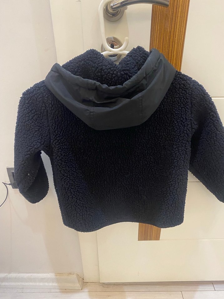 4-5 Yaş  Siyah Erkek Çocuk Polar Ceket çift taraflı kullanım - Görsel 5