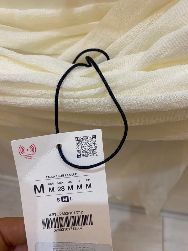 Beyaz Keten Drapeli Kısa Kollu Bluz - Görsel 3