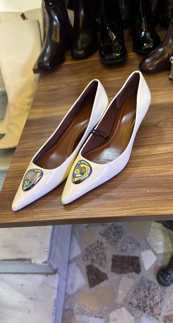 Beyaz Topuklu Klasik Stiletto Kadın Ayakkabı - Görsel 2