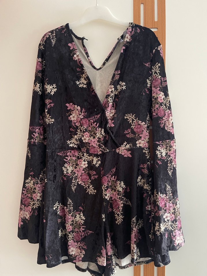 Siyah V Yaka kadife  Uzun Kollu mini tulum - Görsel 2