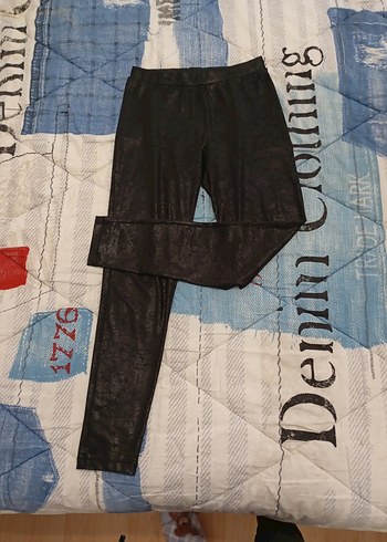 ESPRIT Siyah Deri Desenli Kadın Tayt - Görsel 2